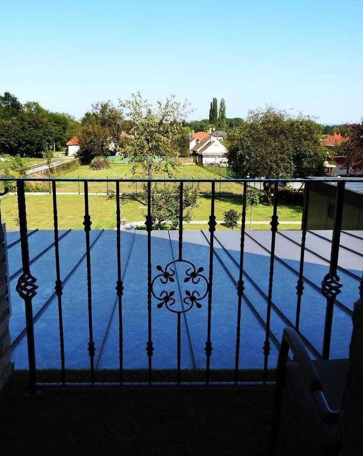 Kukorica Csarda Apartman 2 Balatonujlak Bagian luar foto